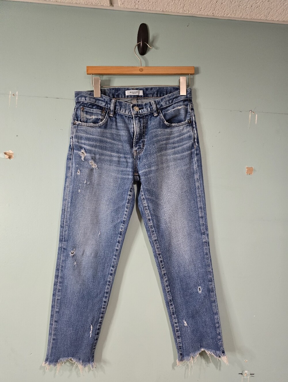 Moussy Vintage Howa Distressed Frayed Selvedge Straight Jeans  28